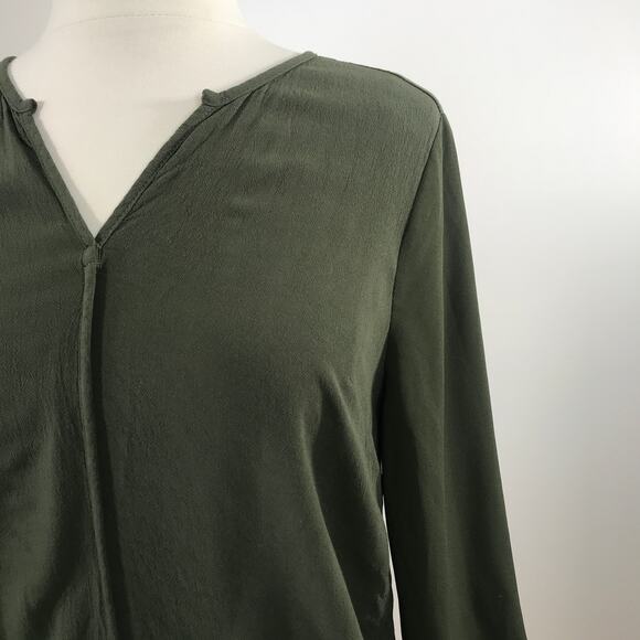 41 Hawthorn • Erland Contrast Hem Blouse Olive - Picture 3 of 8